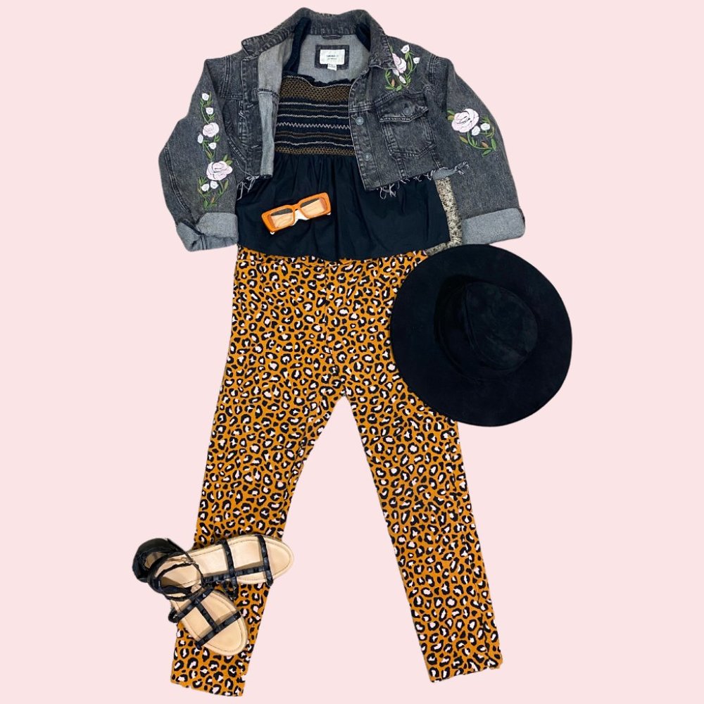 Old Navy Women's Leopard Print Spandex-blend Pixie Ankle Pants - Size 8
